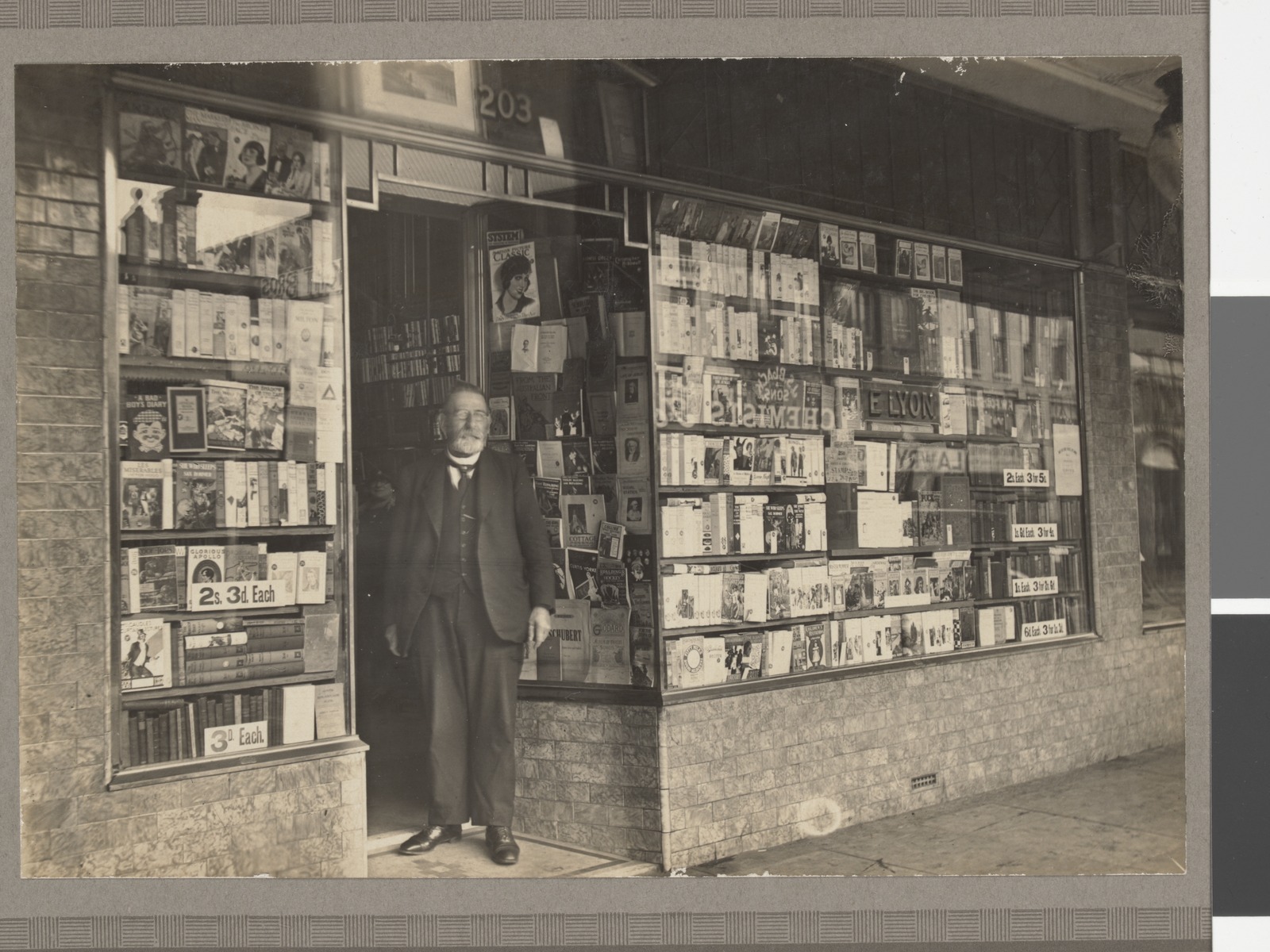 Edward Lyon, Bookseller, outside his premises, 203 Smith Street, Fitzroy